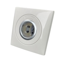 Berker Vägguttag 6-24V Vit